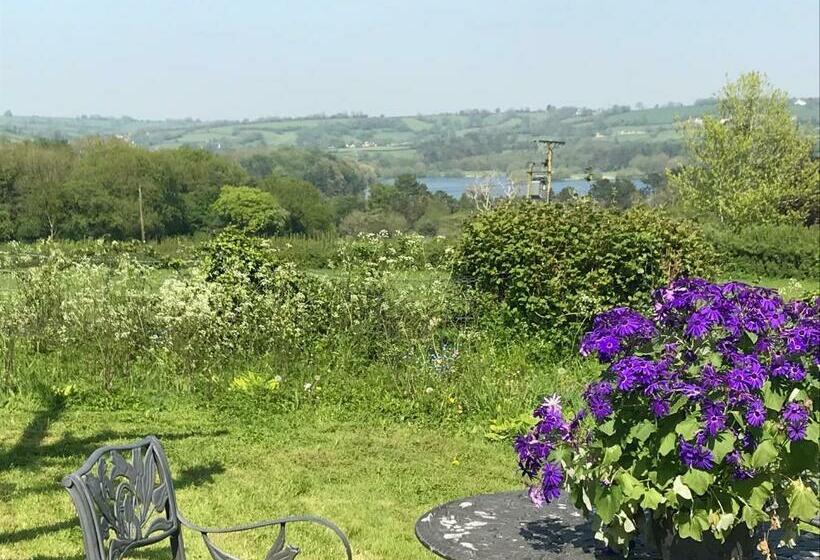 مبيت وإفطار Coombe Lodge Farm House