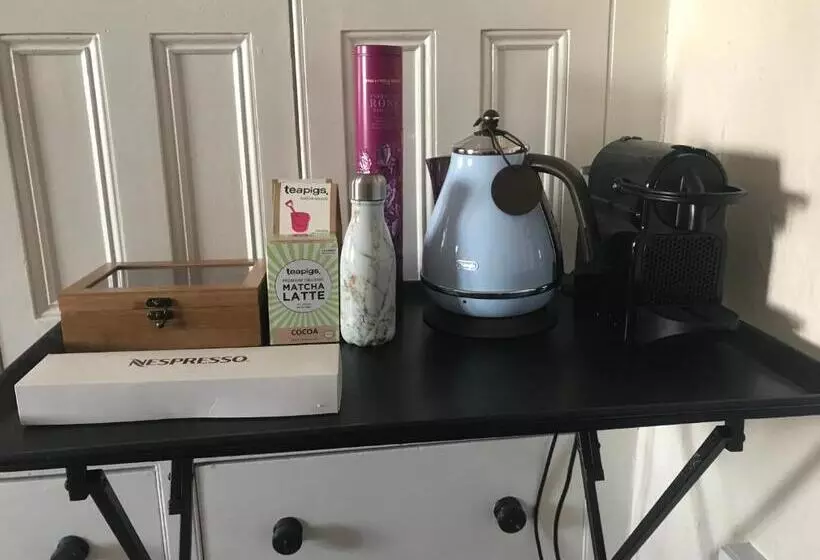 Aamiaismajoitus (B&B) Coombe Lodge Farm House