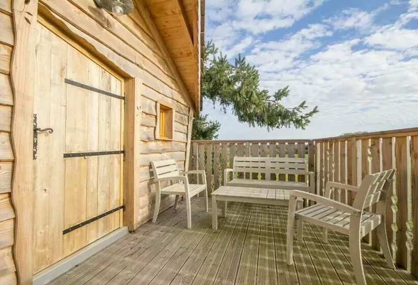 Aamiaismajoitus (B&B) Les Jardins De Coët Kra