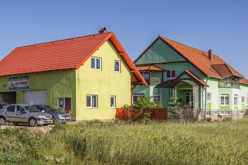 تختخواب و صبحانه Szász&szász Panzió