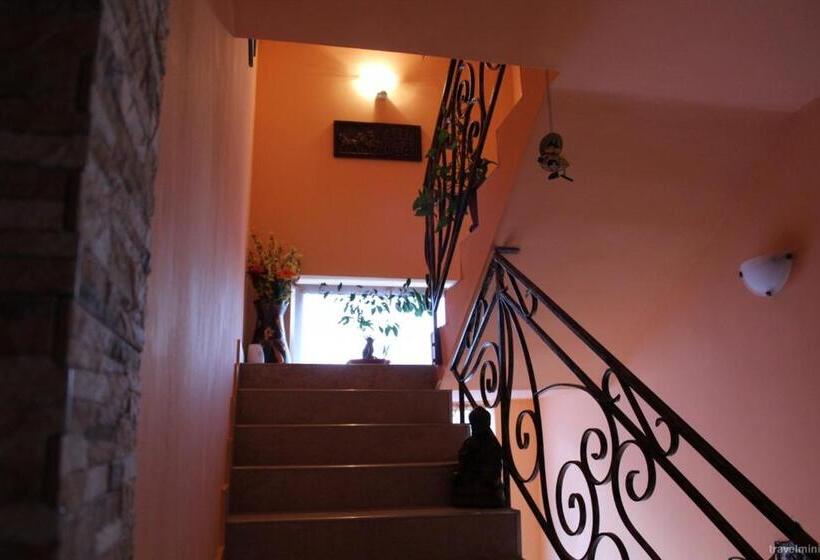 تختخواب و صبحانه Szász&szász Panzió