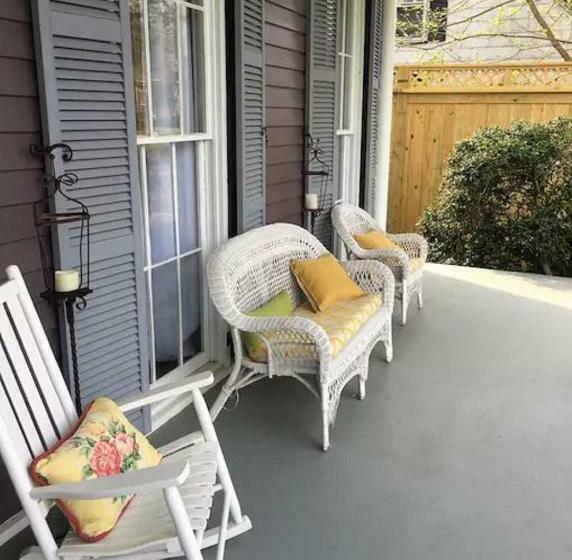 مبيت وإفطار The Wynne House Inn