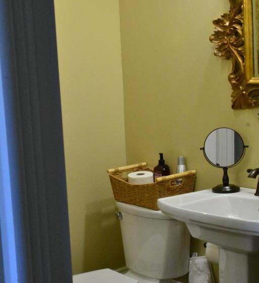 مبيت وإفطار The Wynne House Inn