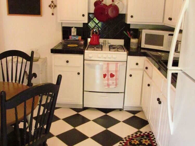 مبيت وإفطار The Wynne House Inn