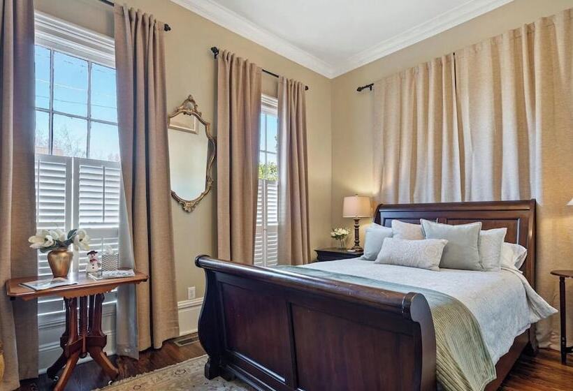 مبيت وإفطار The Wynne House Inn