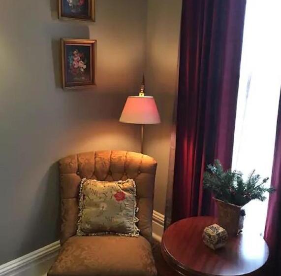 مبيت وإفطار The Wynne House Inn