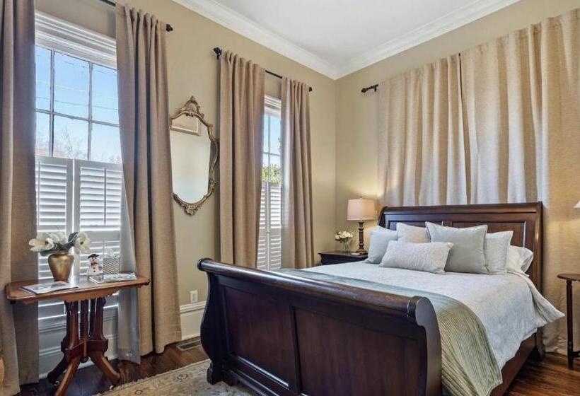 مبيت وإفطار The Wynne House Inn