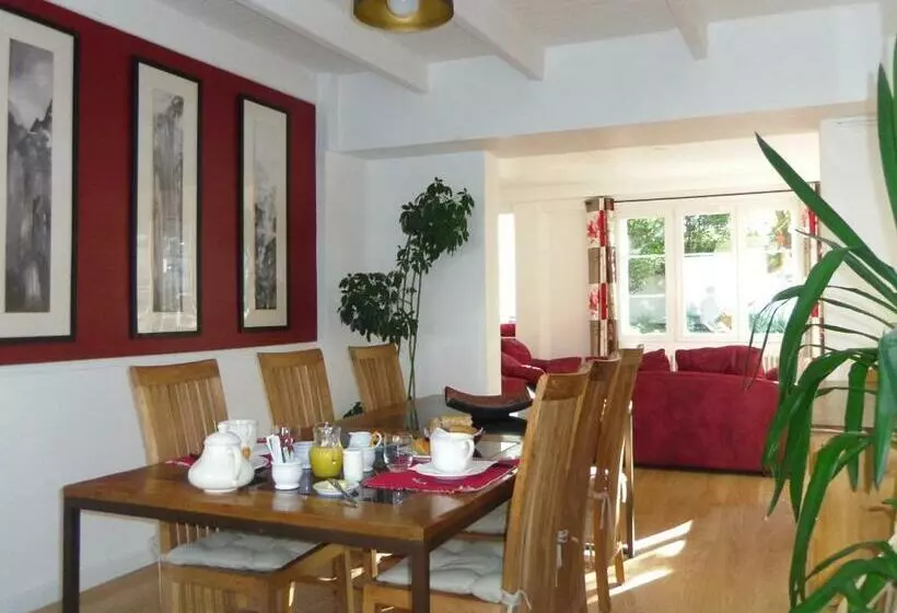 Aamiaismajoitus (B&B) Ty Lireu