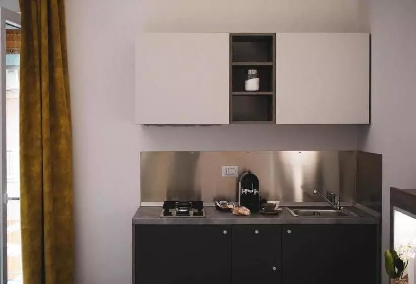 تختخواب و صبحانه Yeasy Smart Rooms Cefalù