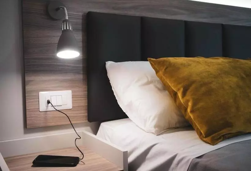 تختخواب و صبحانه Yeasy Smart Rooms Cefalù