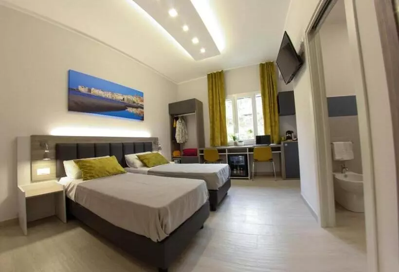 تختخواب و صبحانه Yeasy Smart Rooms Cefalù