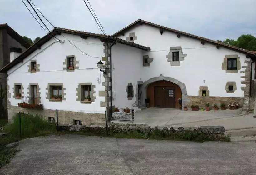 ホテル Casa Rural Artola Etxea