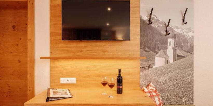 Отель Landgasthof Adler