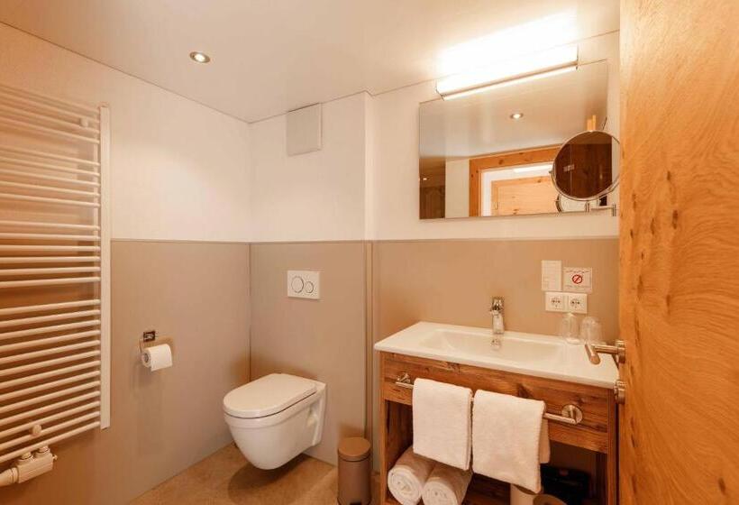 Отель Landgasthof Adler