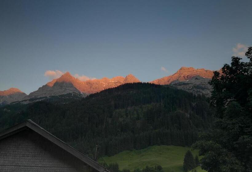 Отель Landgasthof Adler