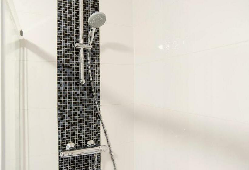 Midtown Hotel Royal Room