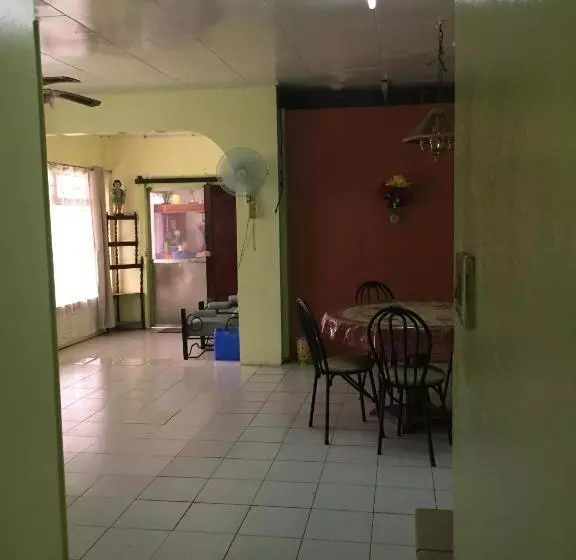 Majatalo Fleetwood Suites