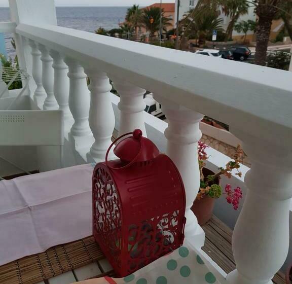 پانسیون Kalma Private Getaway 100m Ocean