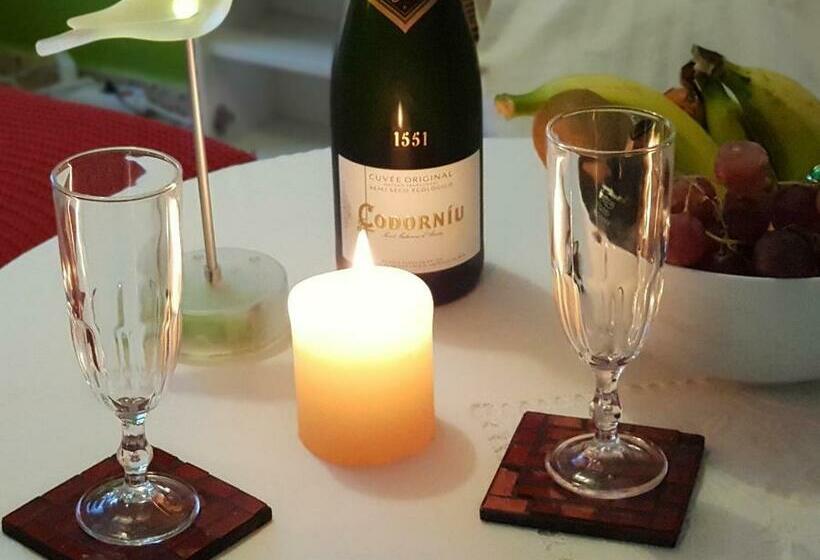 پانسیون Kalma Private Getaway 100m Ocean