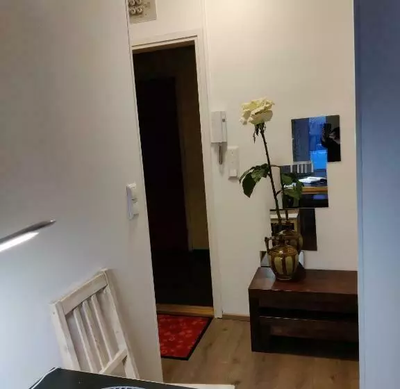 Retkeilymaja Pikkukoti Nonna