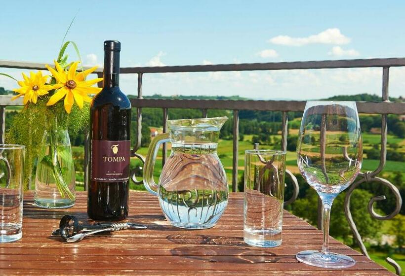 هاستل Tourism Tompa