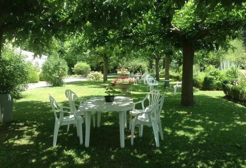 Nocleg ze śniadaniem Chateau De Benac