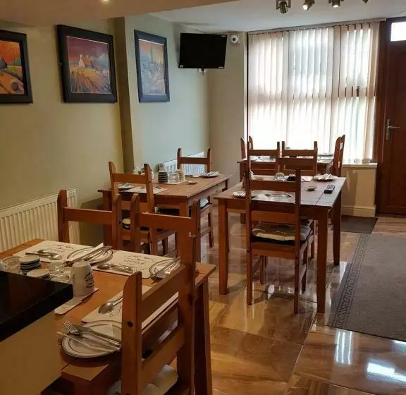 Aamiaismajoitus (B&B) Riverside Guest House