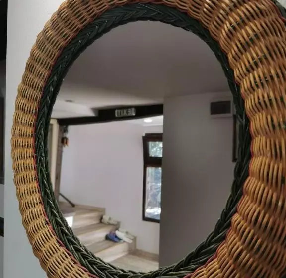 پانسیون Arts Guest House  Beautiful Villa For 6 Persons