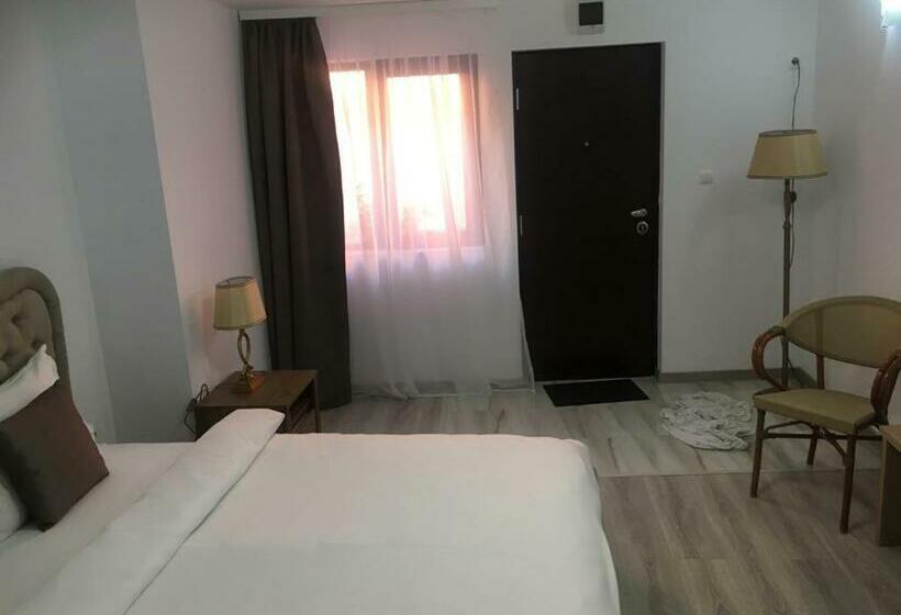 פנסיון Casa Alis