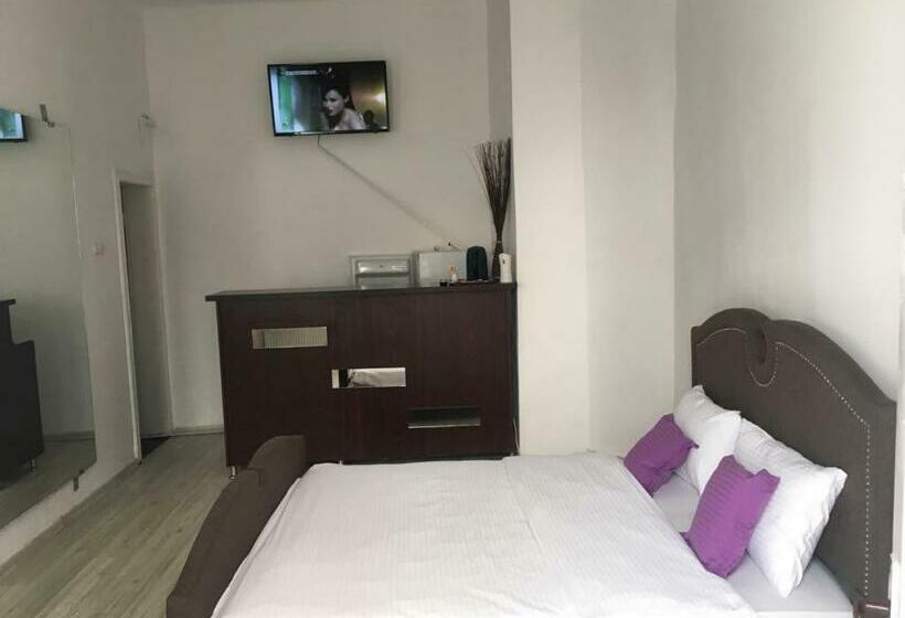 פנסיון Casa Alis