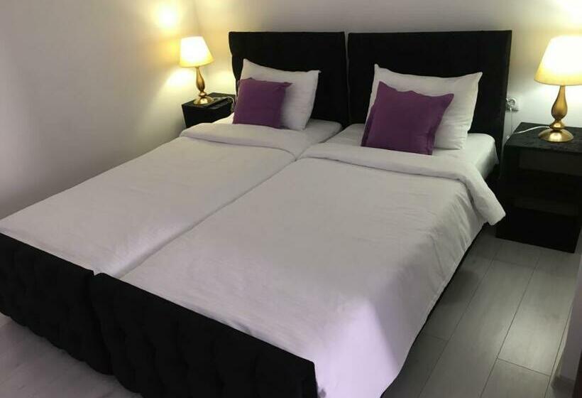 פנסיון Casa Alis