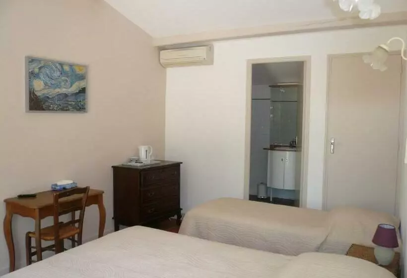 Majatalo Chambres D Hôtes De La Gardy