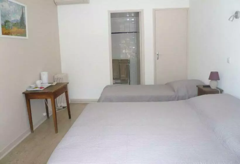 Majatalo Chambres D Hôtes De La Gardy