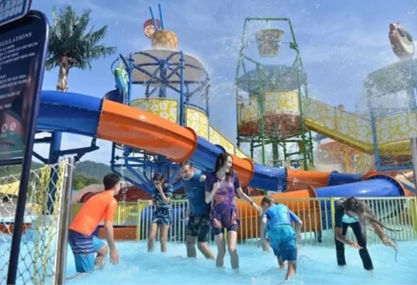 בית מלון כפרי Bella Vista Waterfront Resort