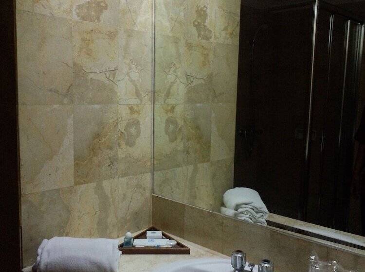 בית מלון כפרי Bintang Wisata Mandiri