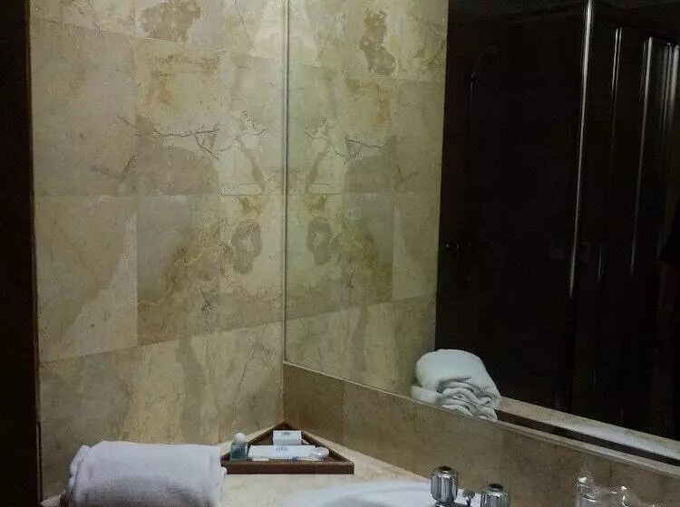 בית מלון כפרי Bintang Wisata Mandiri