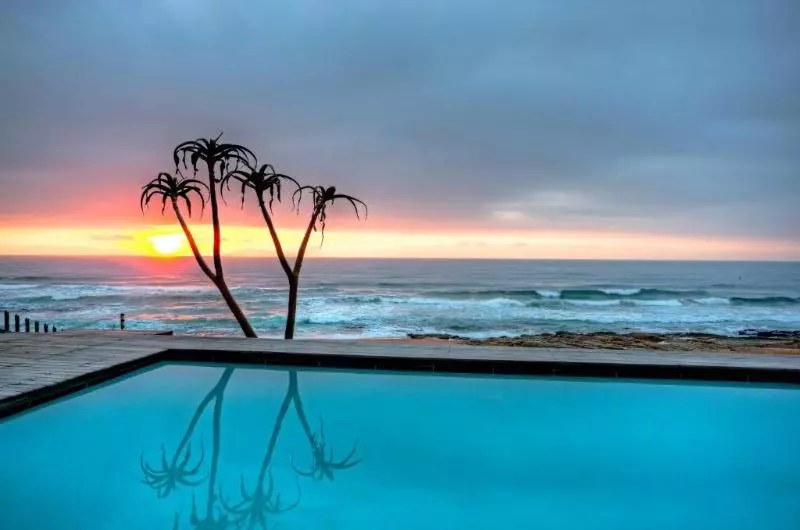 Отель Canelands Beach Club