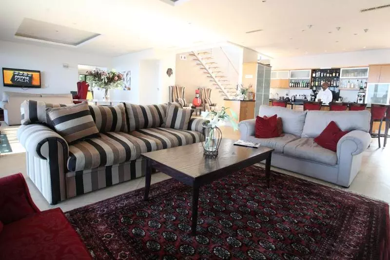 Отель Canelands Beach Club