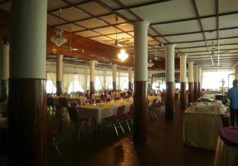 ホテル Centauria Lake Resort