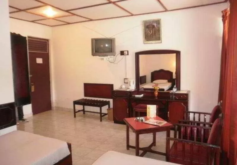 בית מלון כפרי Centauria Lake Resort