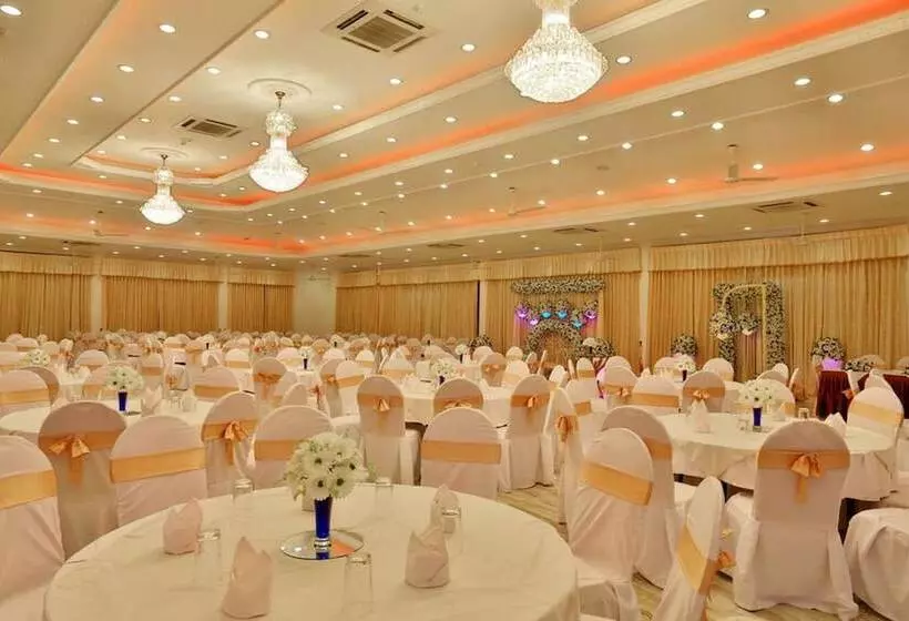 בית מלון כפרי Centauria Lake Resort