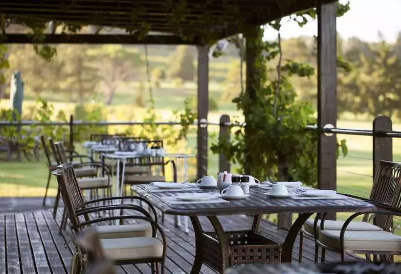 Отель Devonvale Golf & Wine Estate