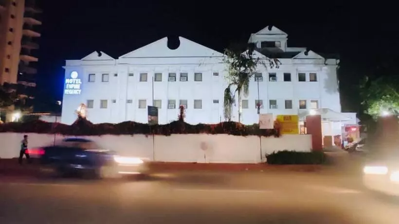 Hotel Empire Regency