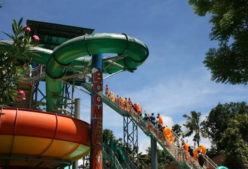 Fourteen Roses Boutique Hotel, Kuta