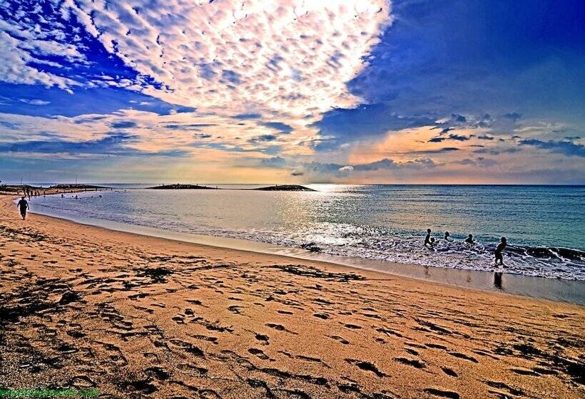 Fourteen Roses Boutique Hotel, Kuta