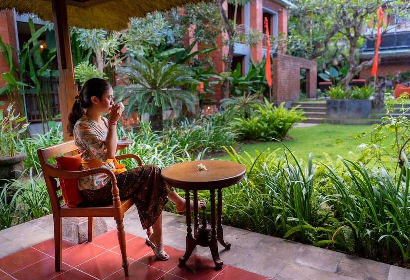 Fourteen Roses Boutique Hotel, Kuta