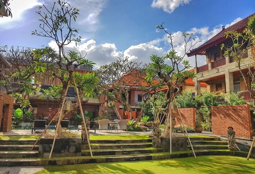 Fourteen Roses Boutique Hotel, Kuta