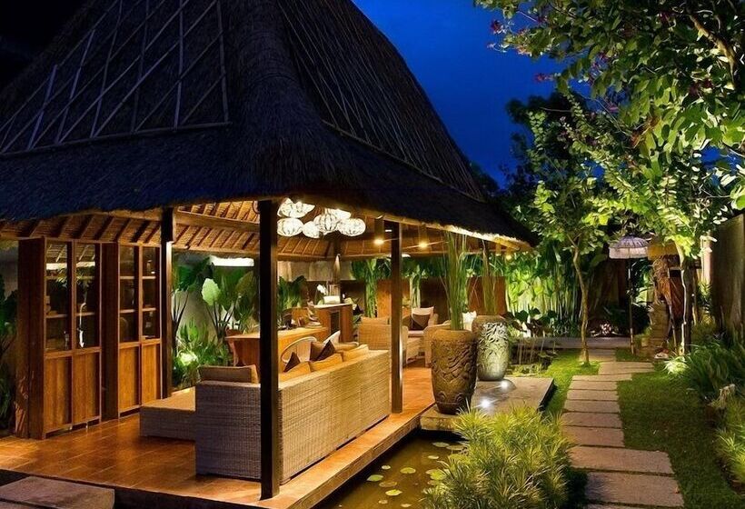 ホテル Komea Villa