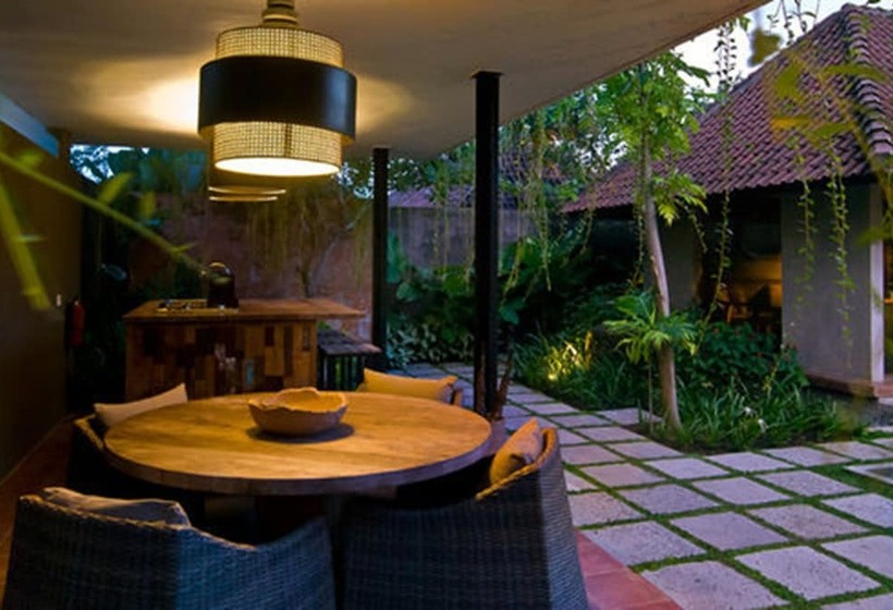 ホテル Komea Villa