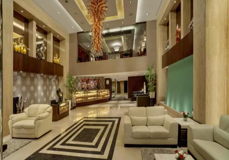 호텔 Ramada Ahmedabad